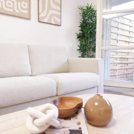 Le Sully Terrasse - Parking Prive - 5min Gare Rer Courcouronnes
