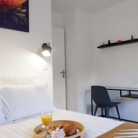 Le Sully Terrasse - Parking Prive - 5min Gare Rer